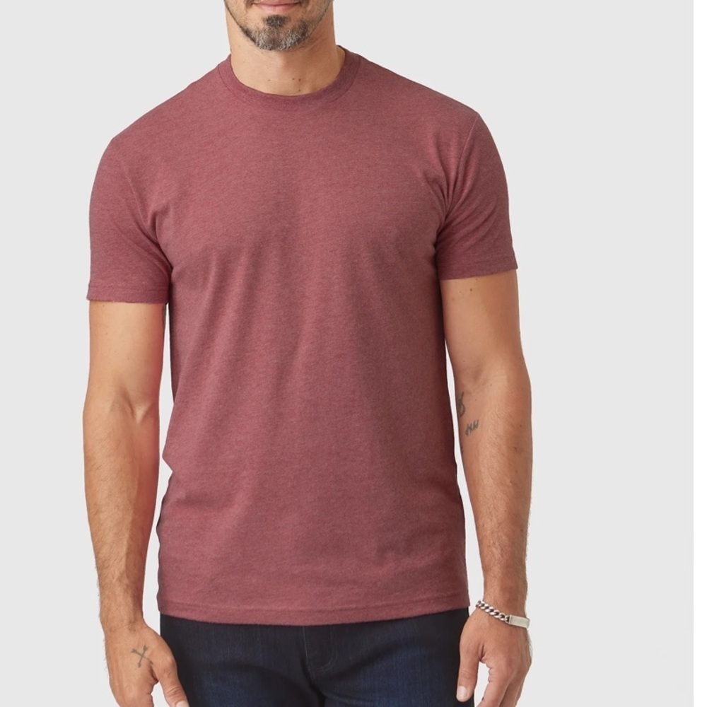 NWOT true classic heather crimson classic crewneck tee shirt